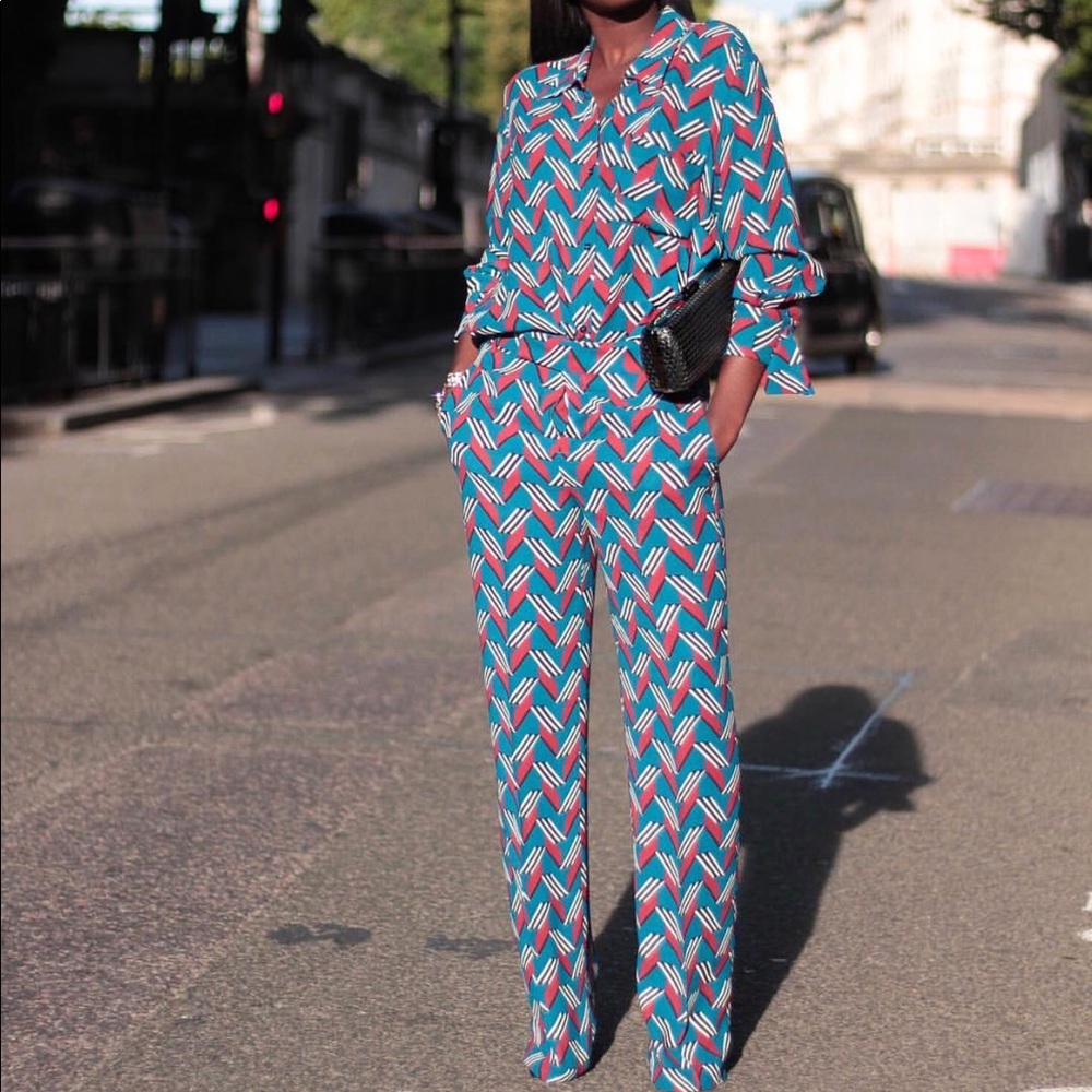 NWT ZARA 2 Piece Set: Geometric Blouse & Pants